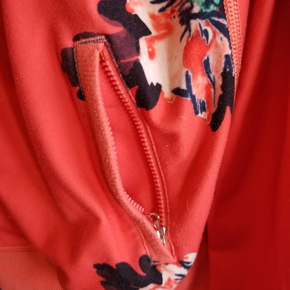 Lululemon Namaskar Hooded Jacket - Picture 2 of 7